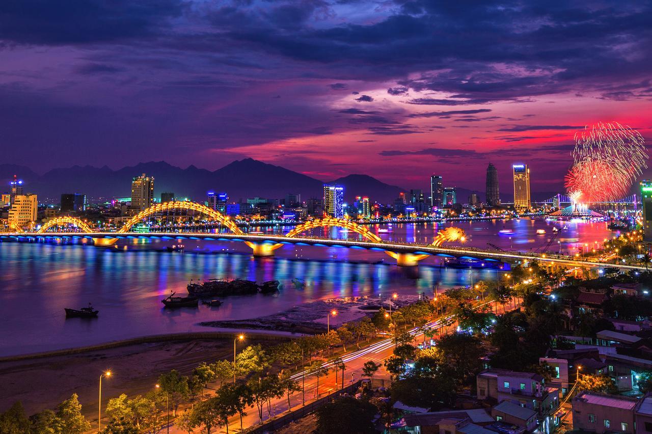 New Sky Hotel ダナン市 エクステリア 写真